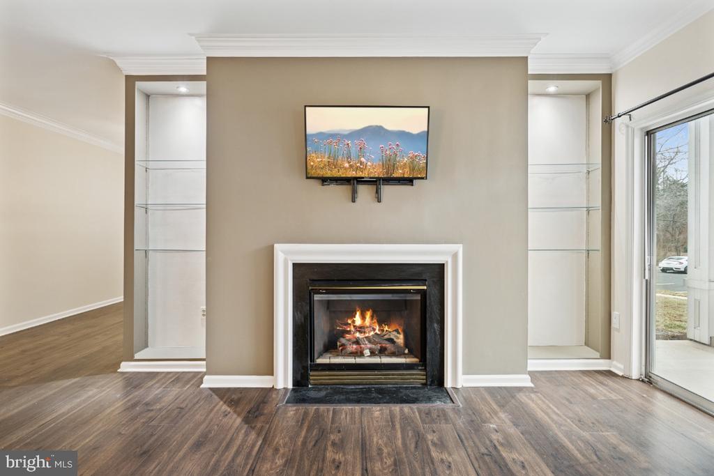 20903 CEDARPOST SQUARE 101