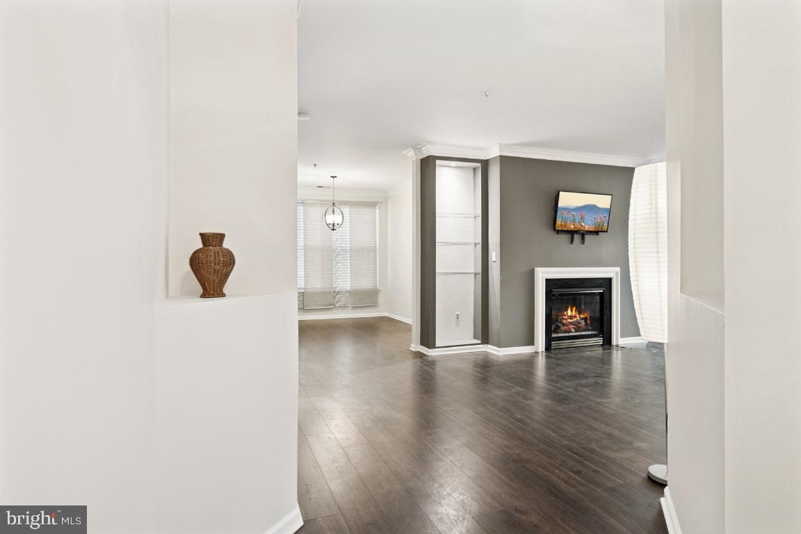 20903 Cedarpost Sq #101