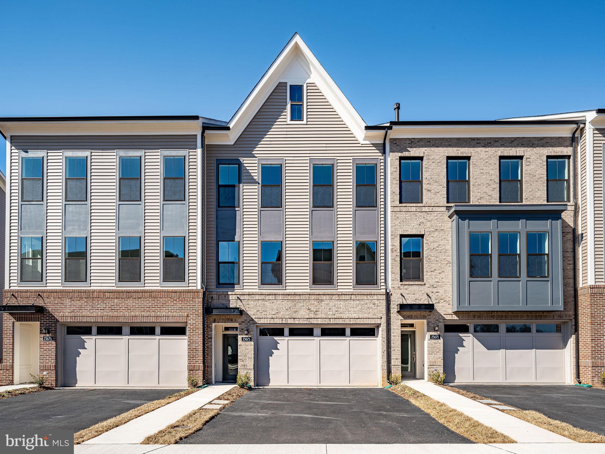 23673 Hardesty Ter