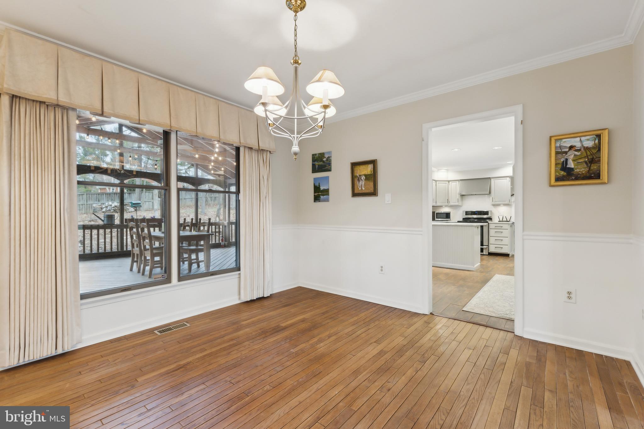 41 Cedar Dr