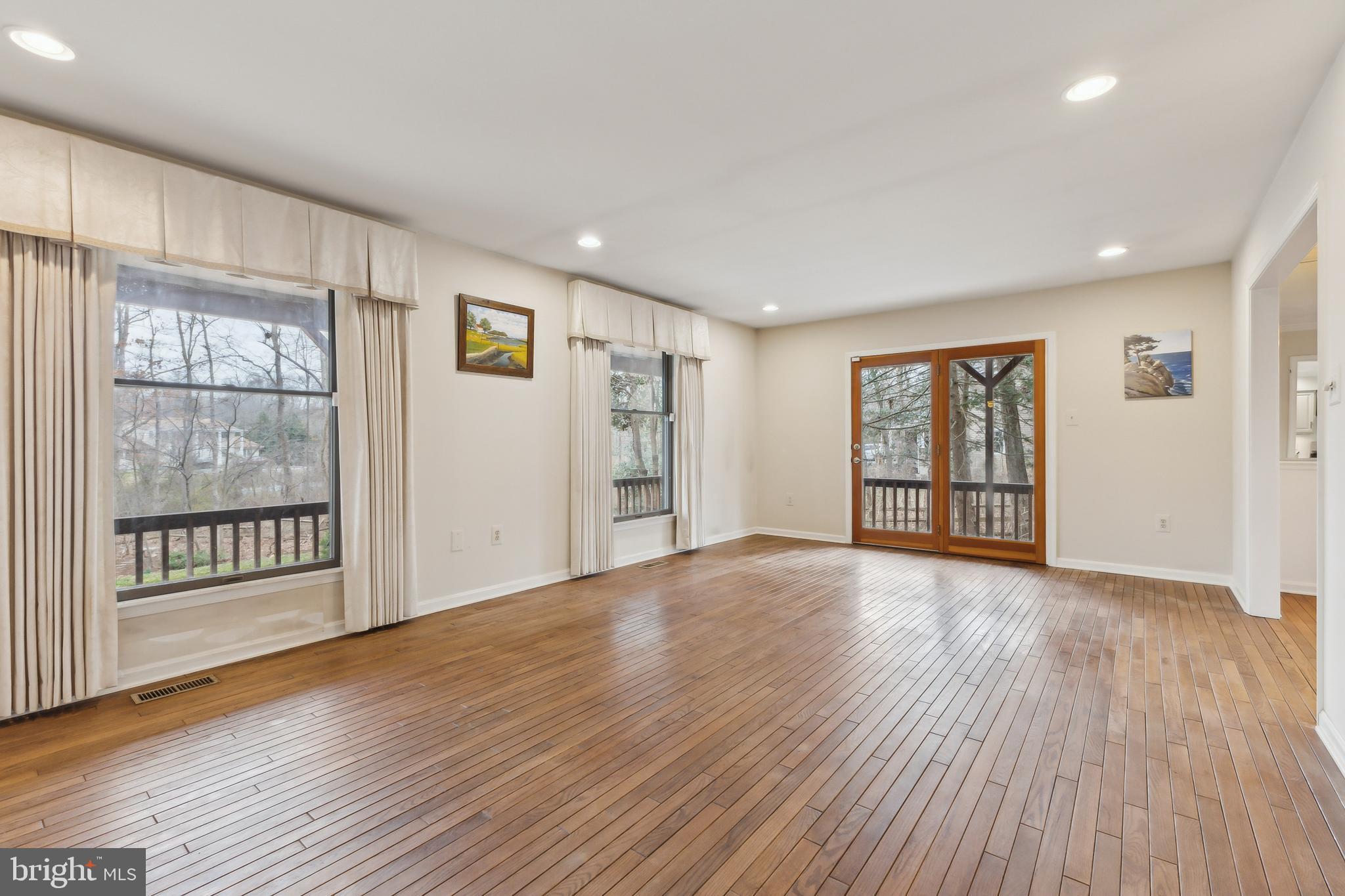 41 Cedar Dr