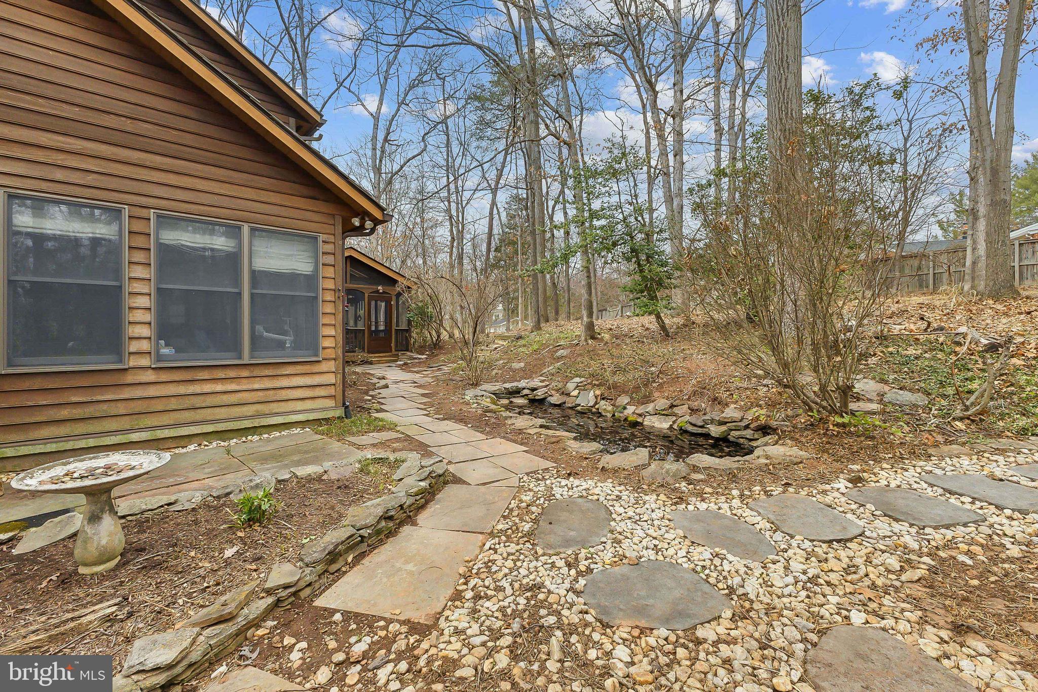 41 Cedar Dr