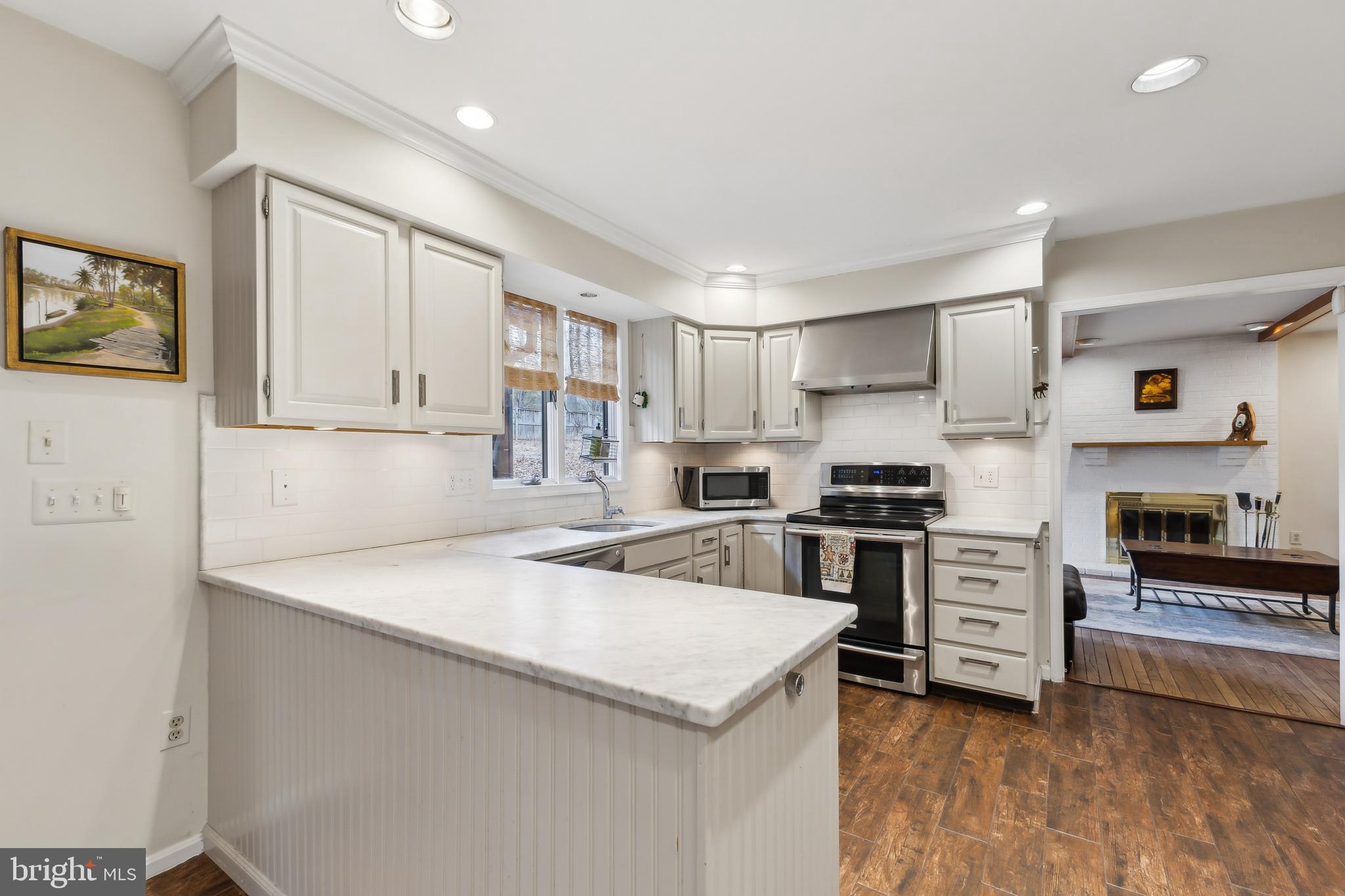 41 Cedar Dr