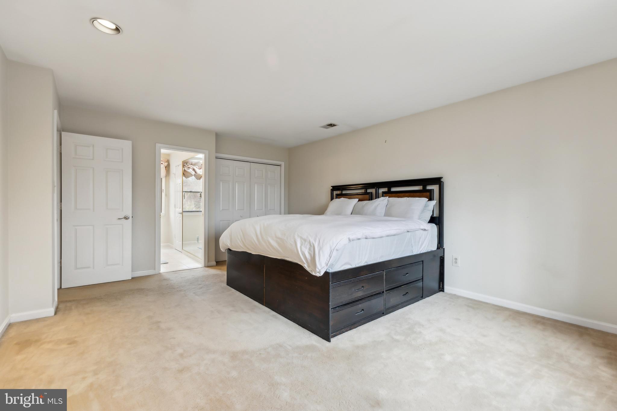 41 Cedar Dr