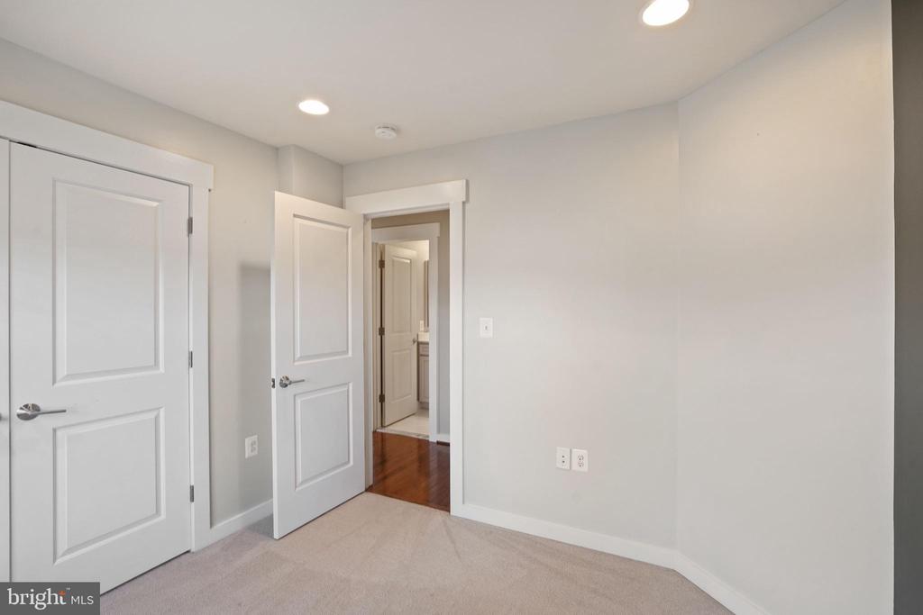 22413 VERDE GATE TER