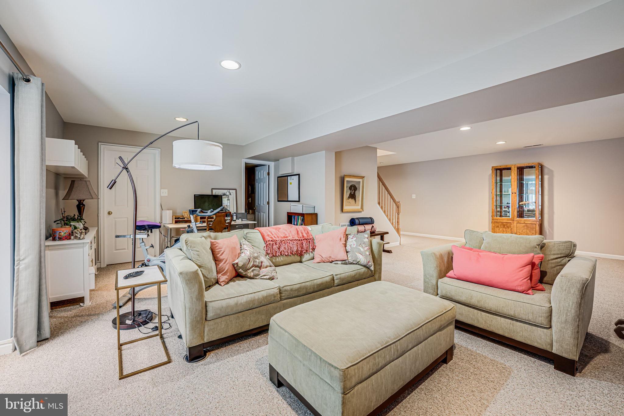 509 Fairfield Way SW