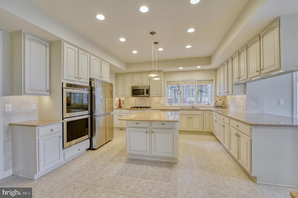 43283 Warwick Hills Ct
