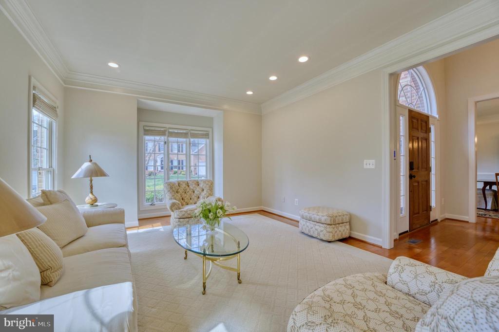 43283 Warwick Hills Ct