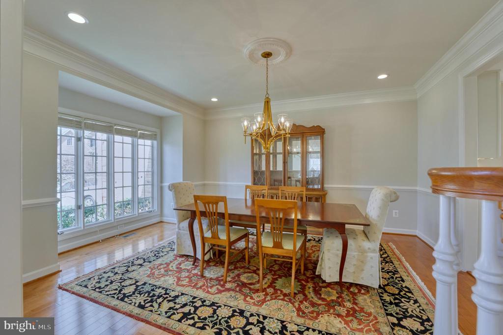 43283 Warwick Hills Ct