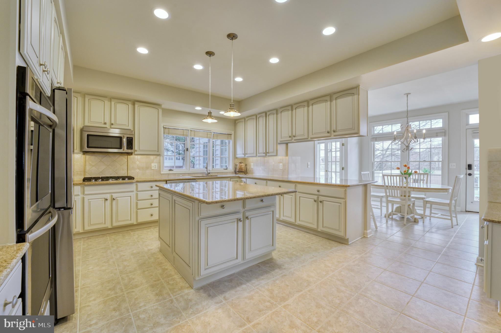 43283 Warwick Hills Ct