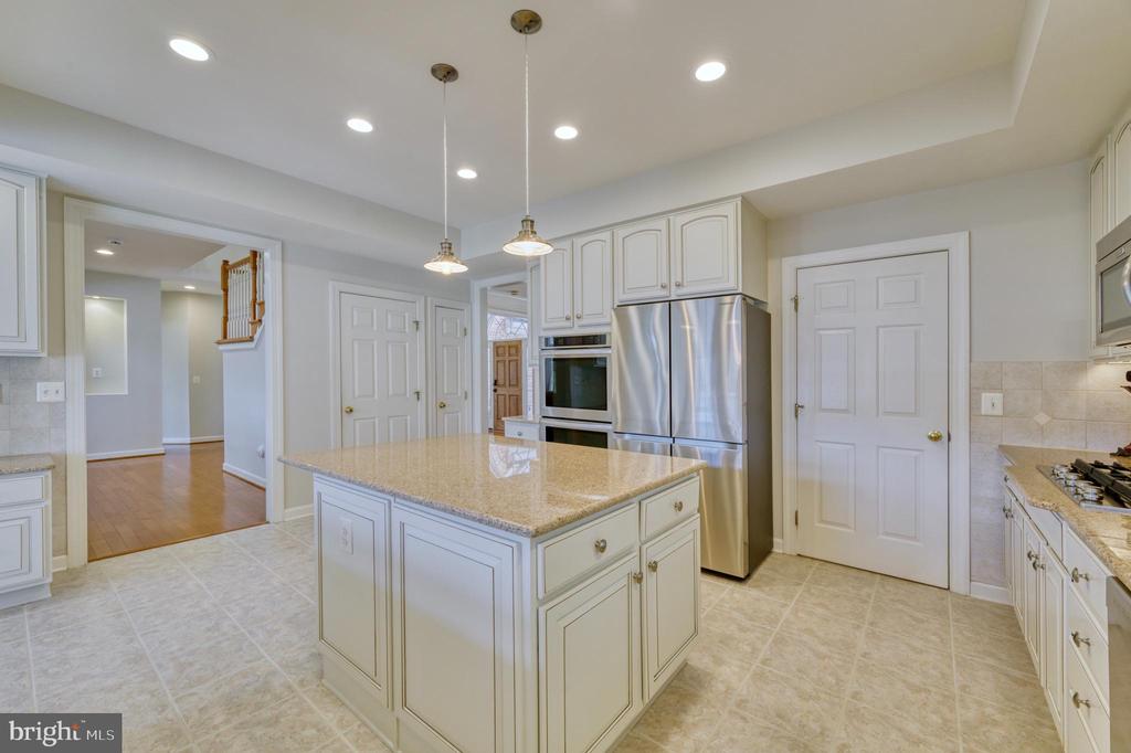43283 Warwick Hills Ct