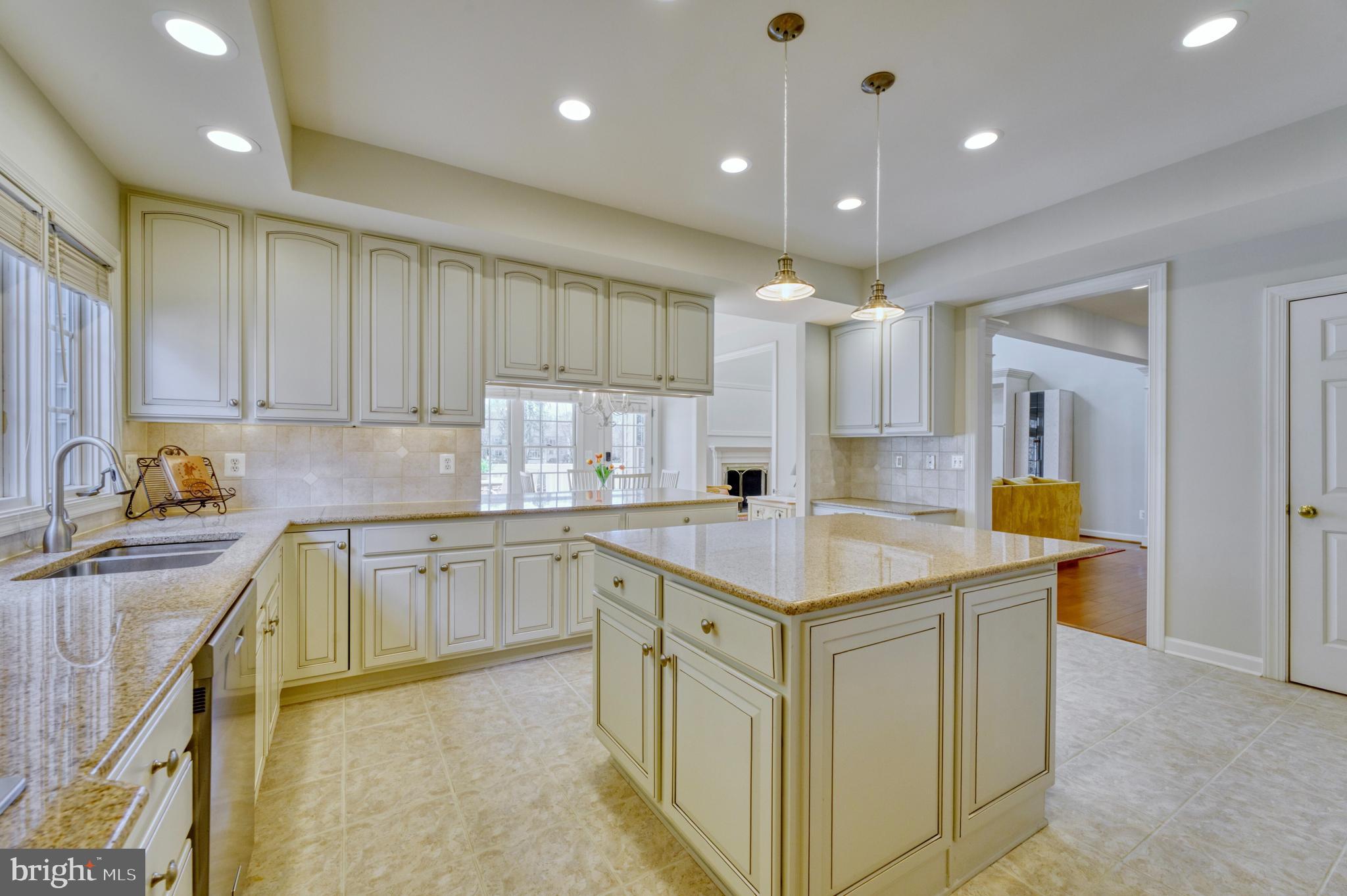 43283 Warwick Hills Ct