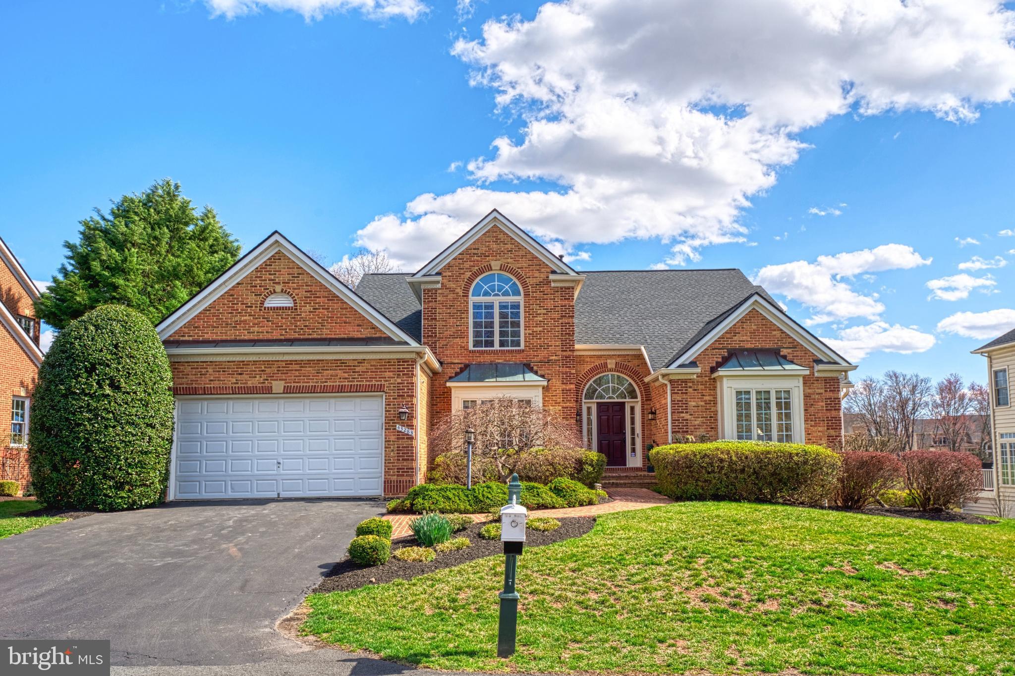 43283 Warwick Hills Ct