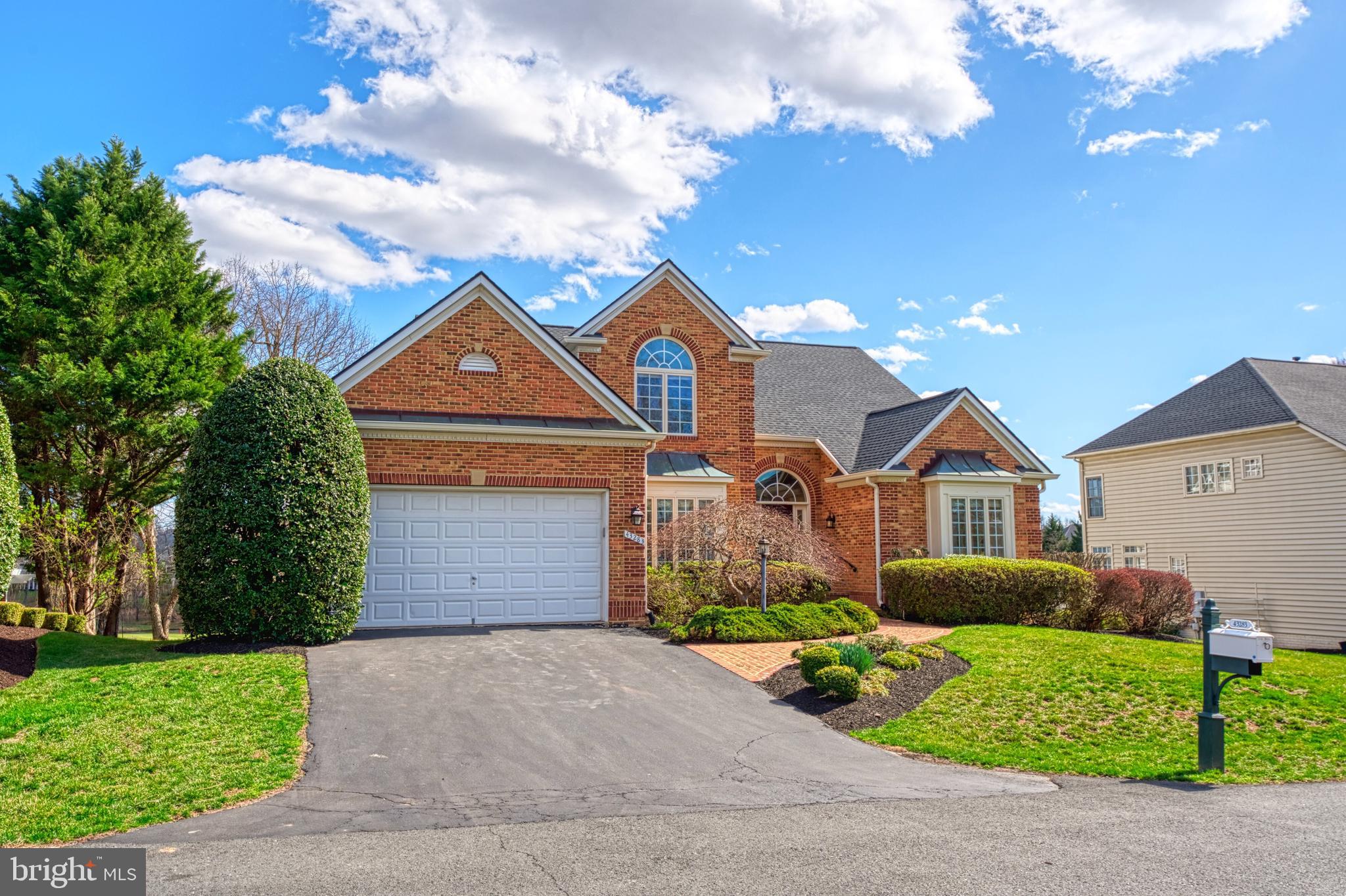 43283 Warwick Hills Ct