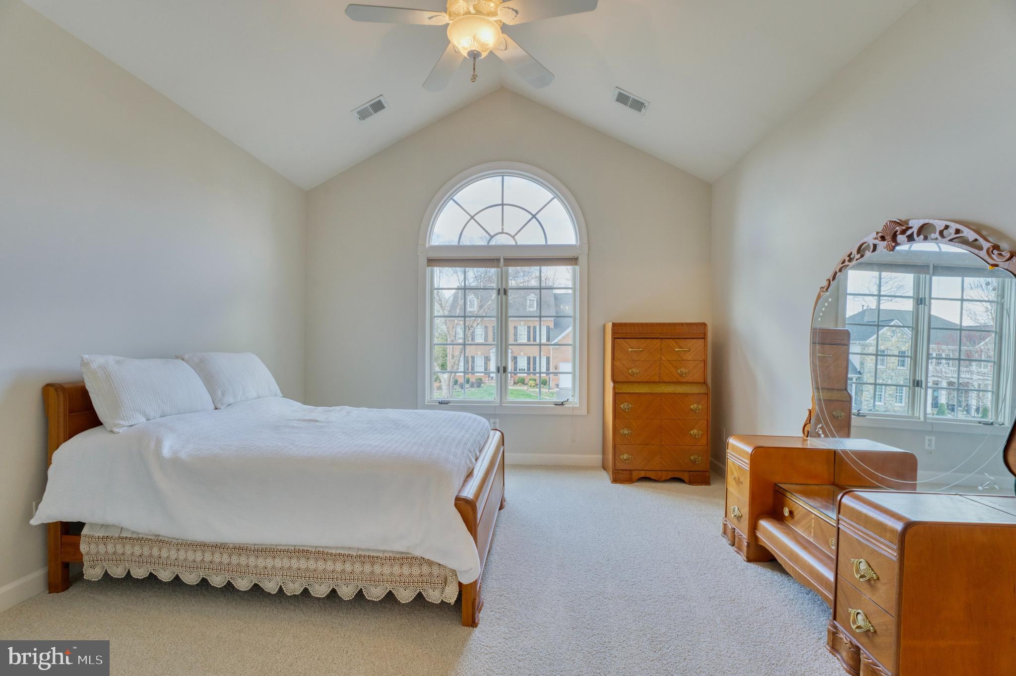 43283 Warwick Hills Ct