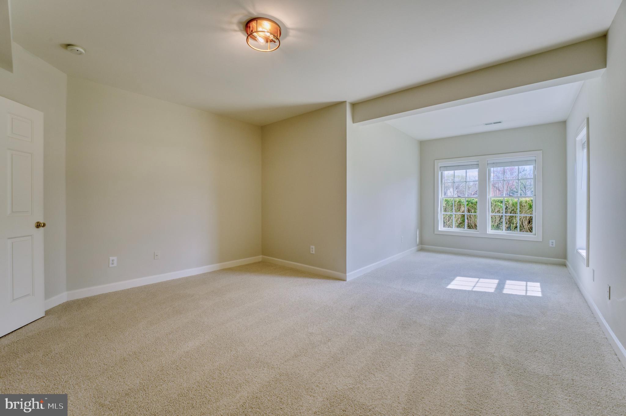 43283 Warwick Hills Ct