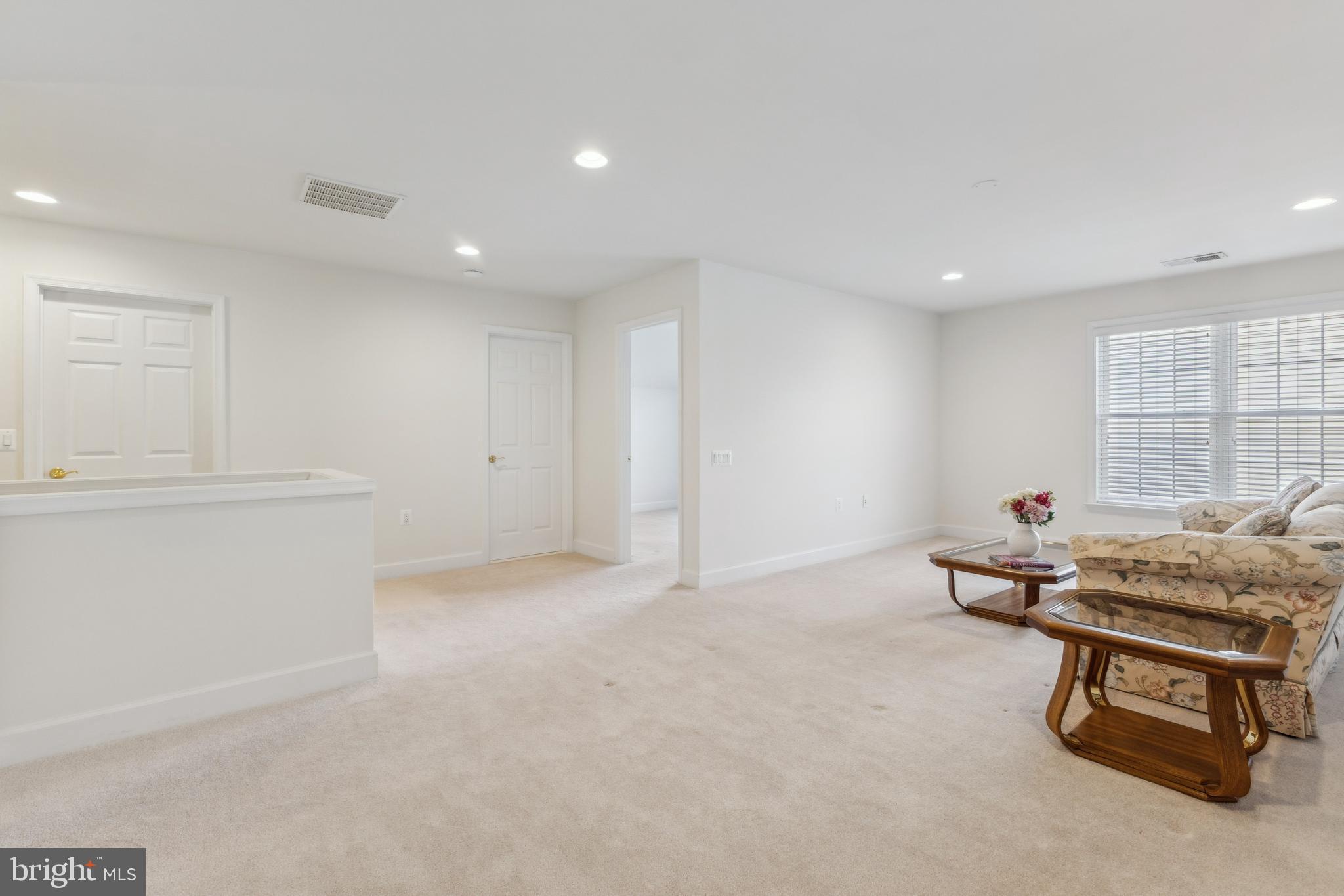 44446 Oakmont Manor Sq