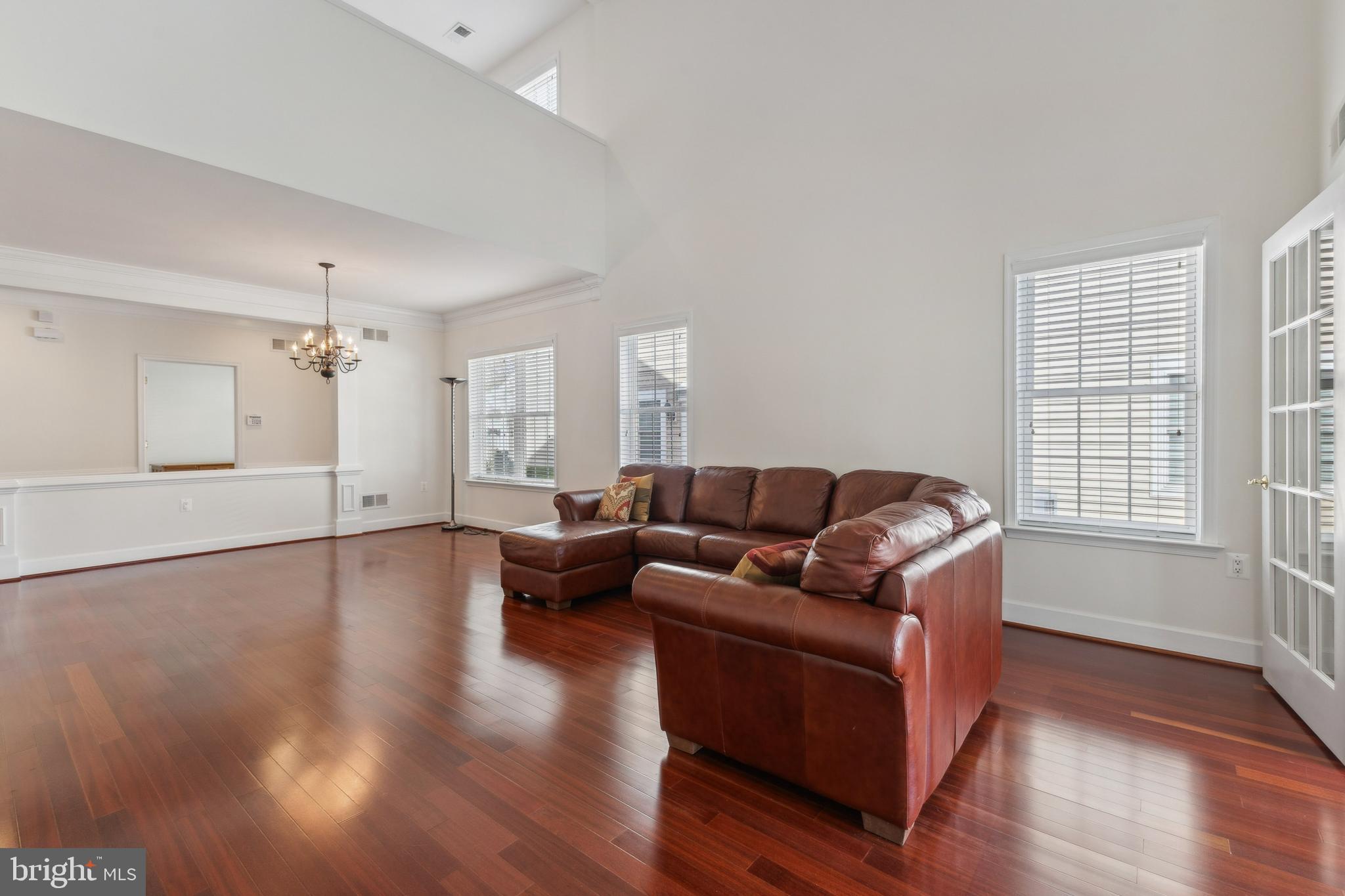 44446 Oakmont Manor Sq
