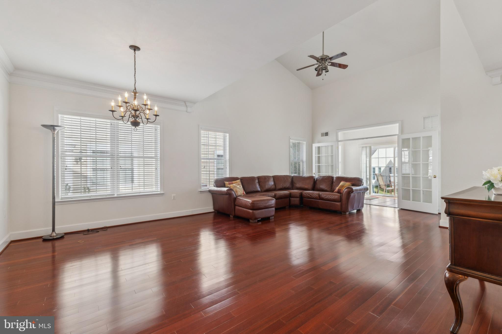 44446 Oakmont Manor Sq