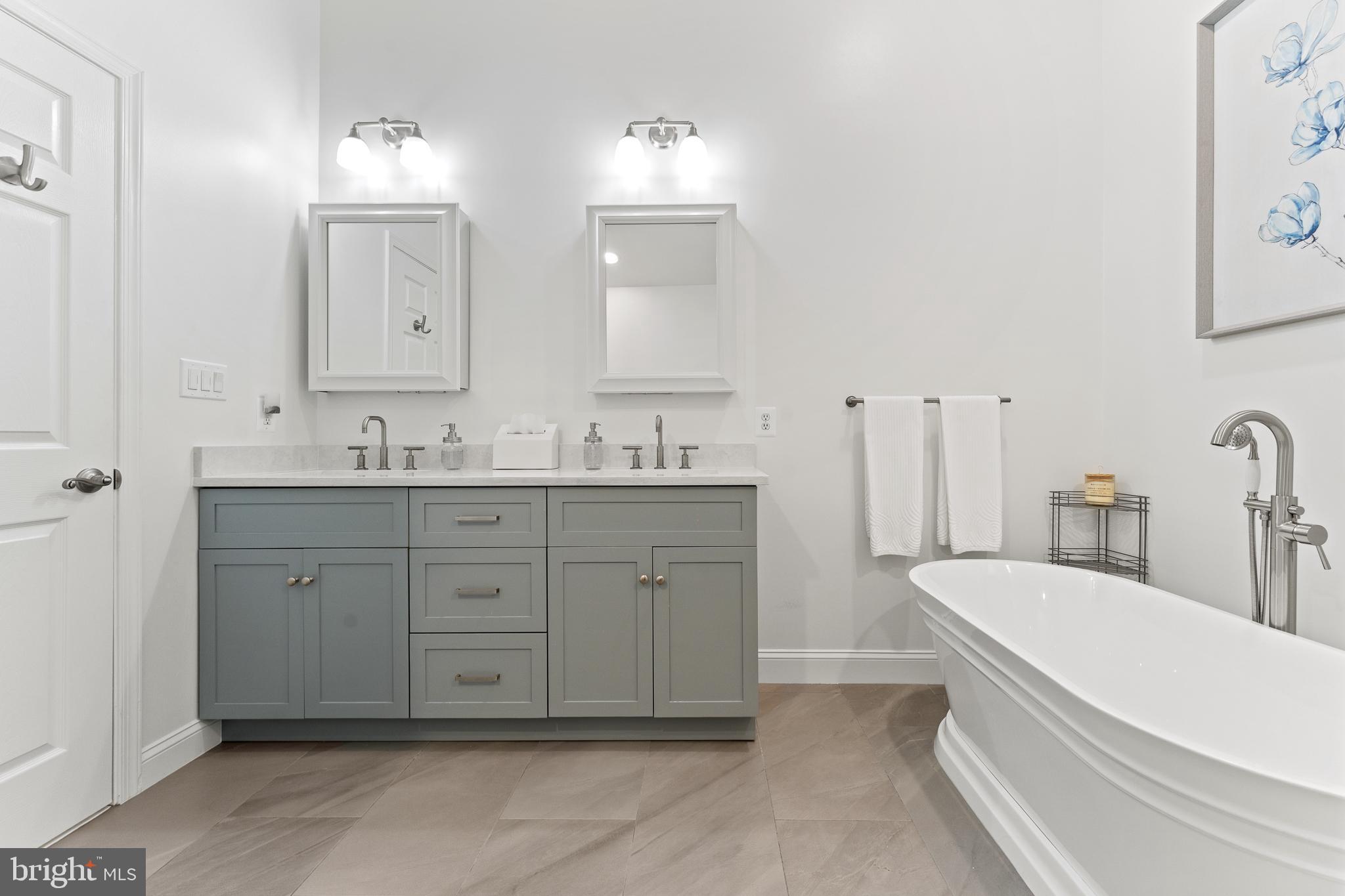 19899 NAPLES LAKES TERRACE