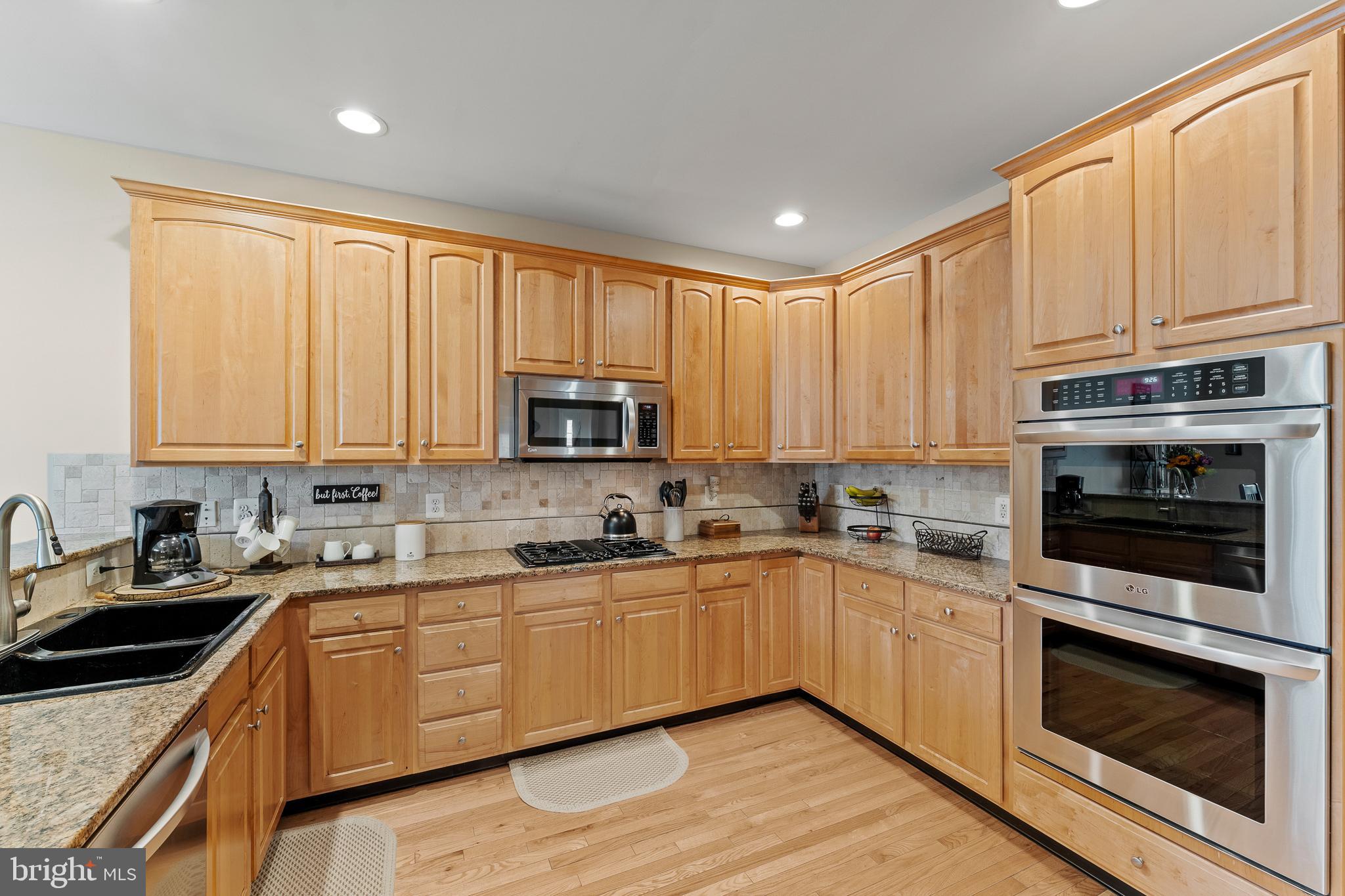 19899 NAPLES LAKES TERRACE