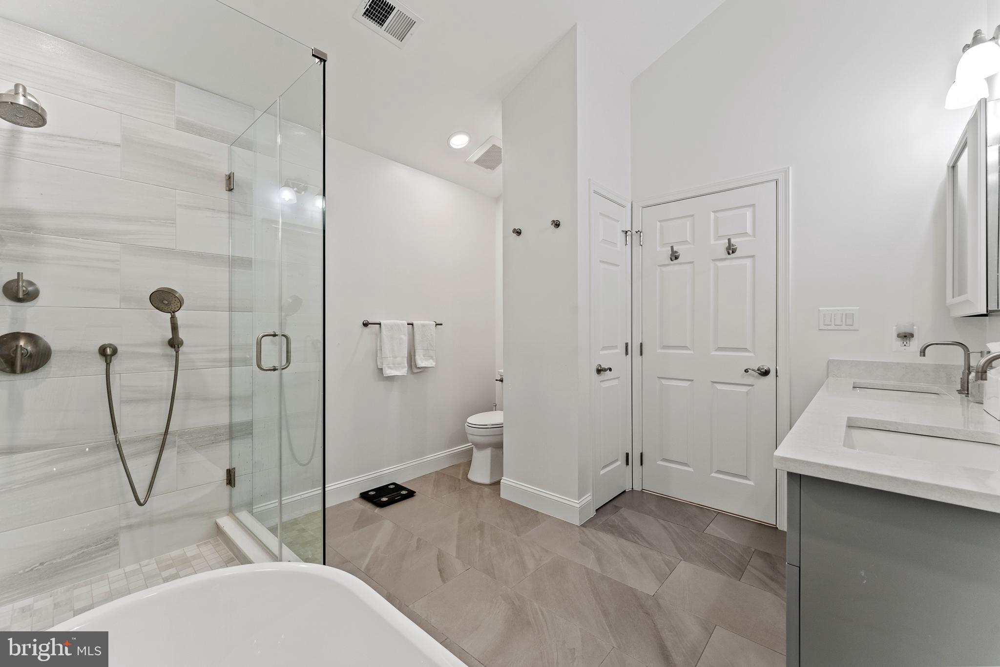 19899 NAPLES LAKES TERRACE