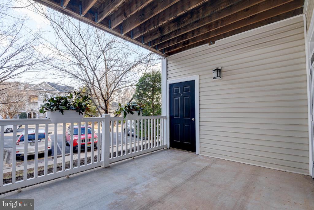 514 SUNSET VIEW TER SE #103