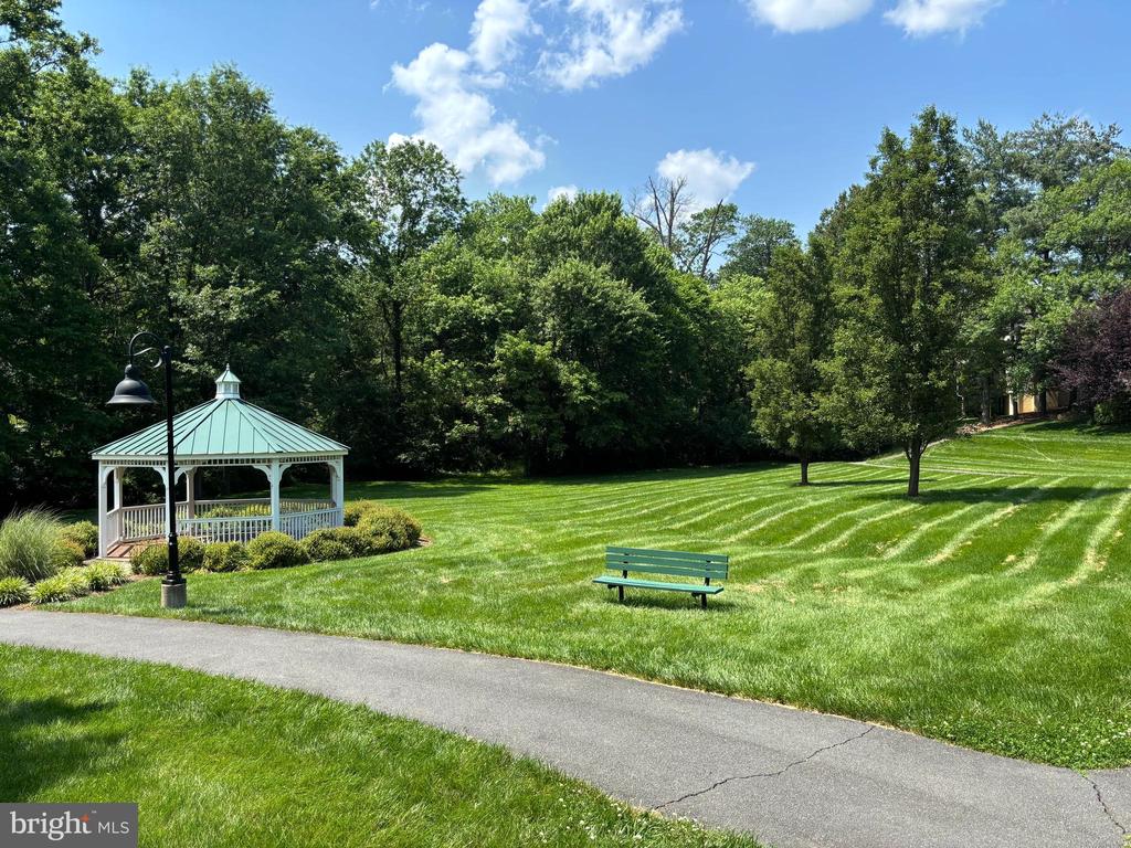 21 Griswold Ct