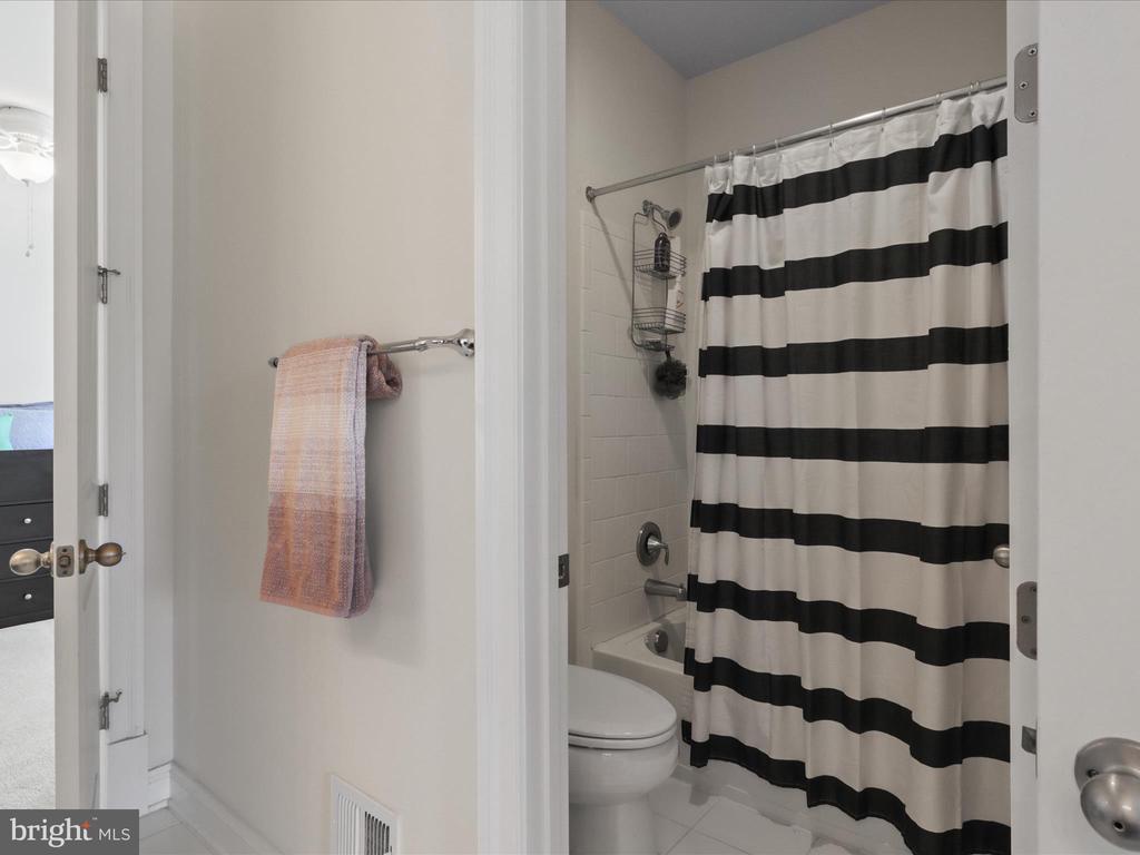 41070 Moondancer Ct