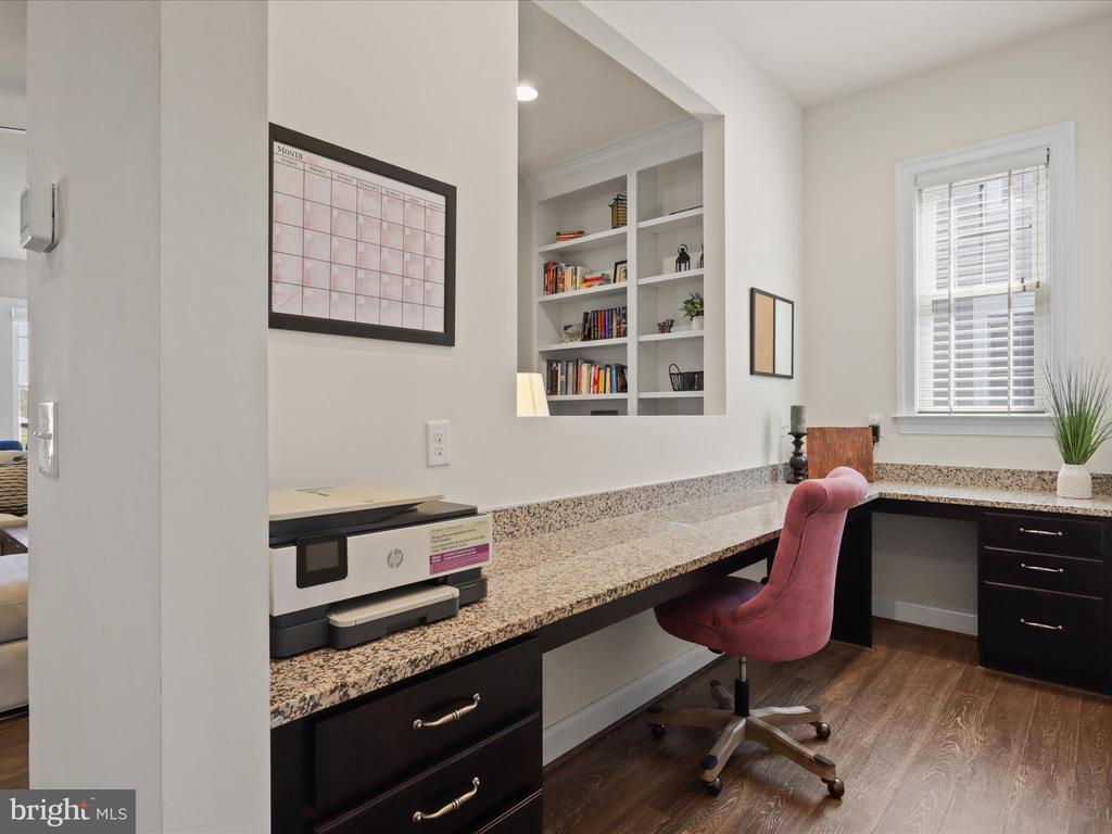 41070 Moondancer Ct