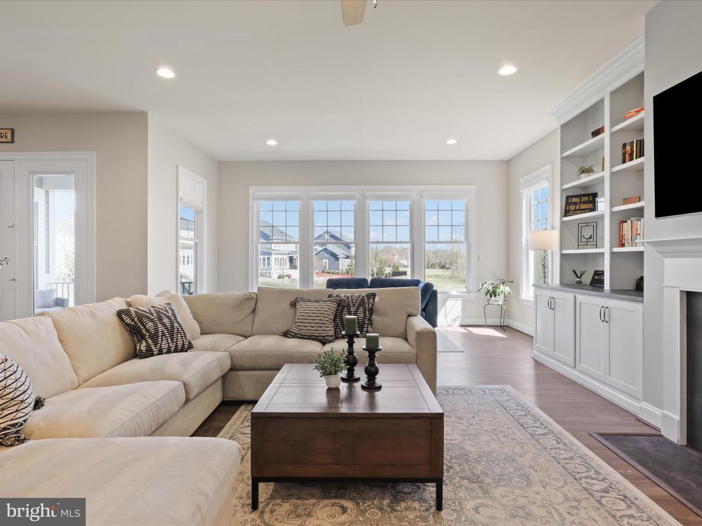 41070 Moondancer Ct