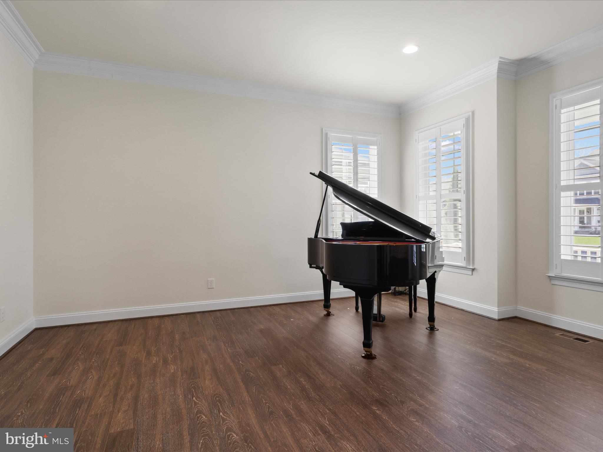 41070 Moondancer Ct