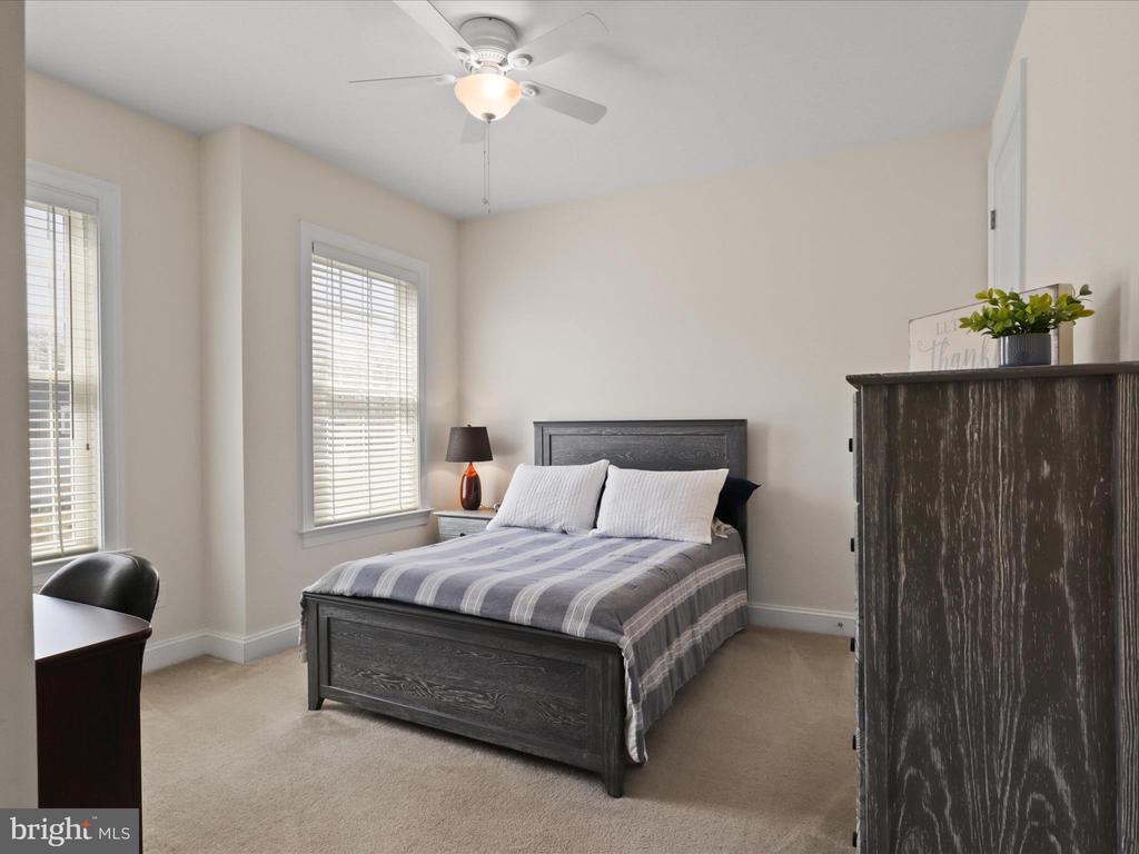 41070 Moondancer Ct