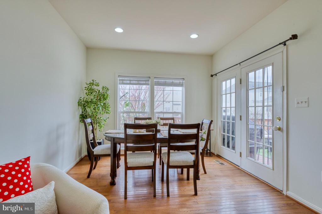 22255 Waterberry Ter