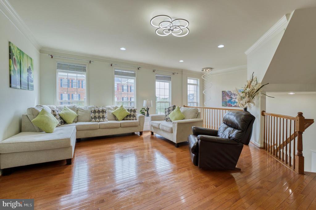22255 Waterberry Ter