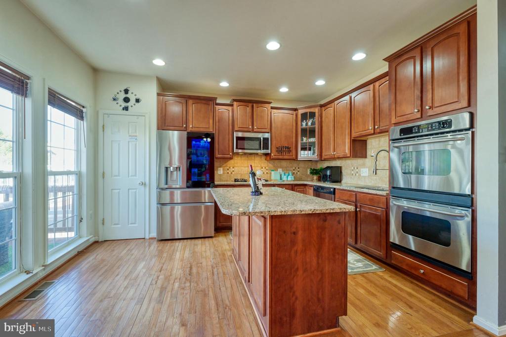22255 Waterberry Ter