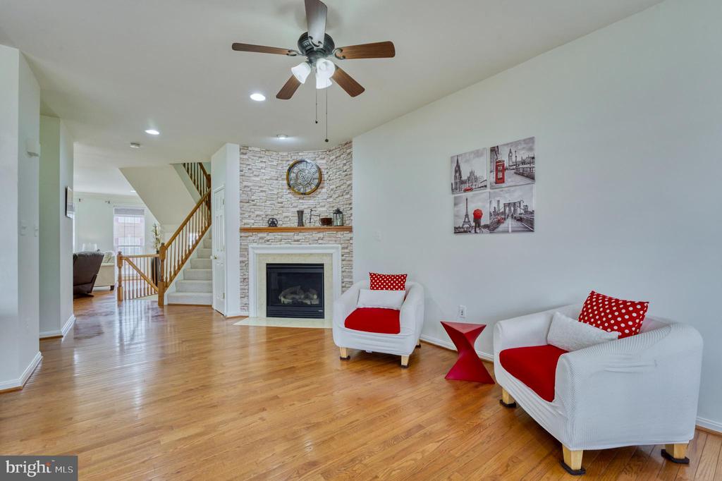22255 Waterberry Ter
