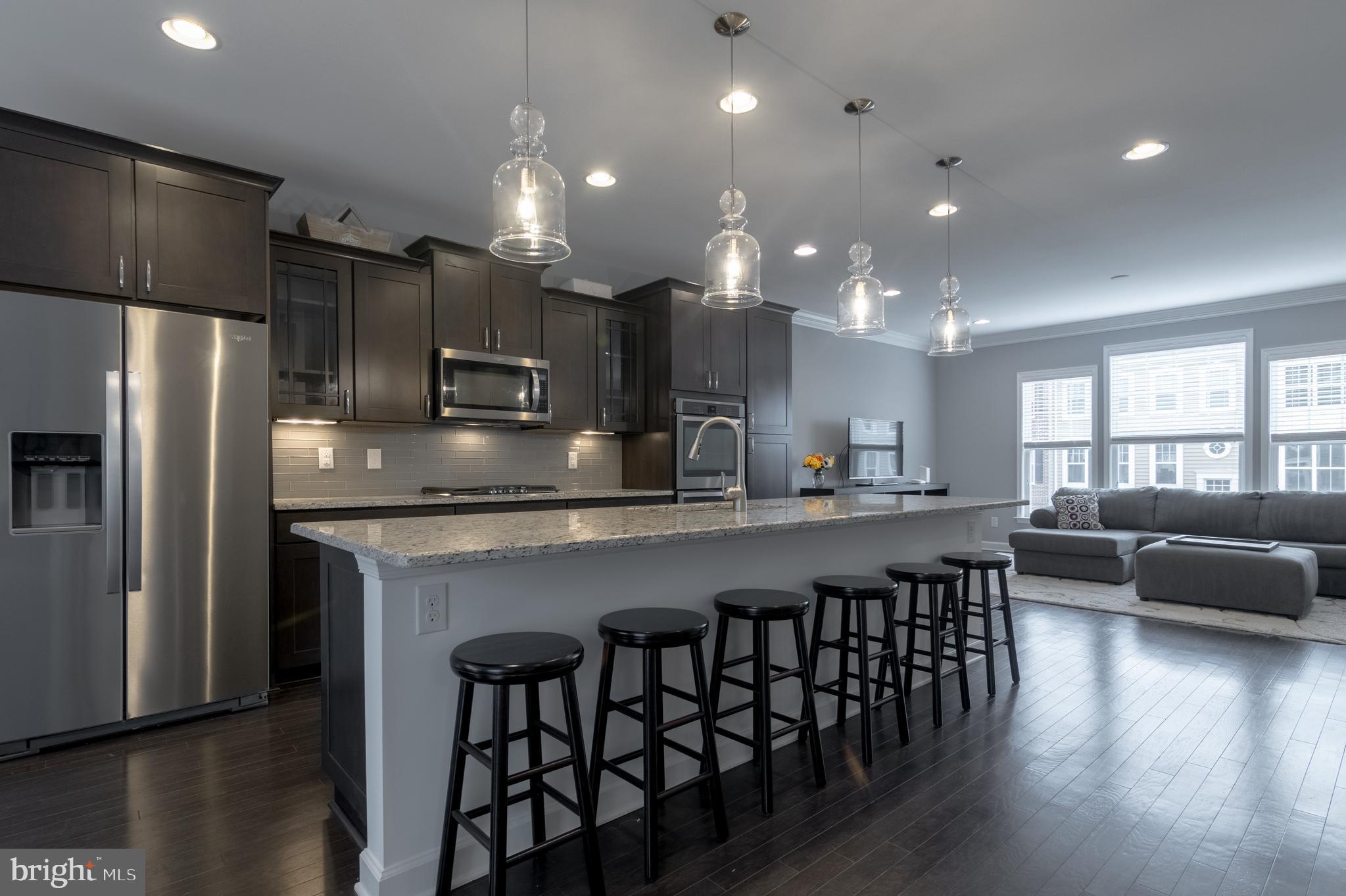 22278 Pinecroft Ter