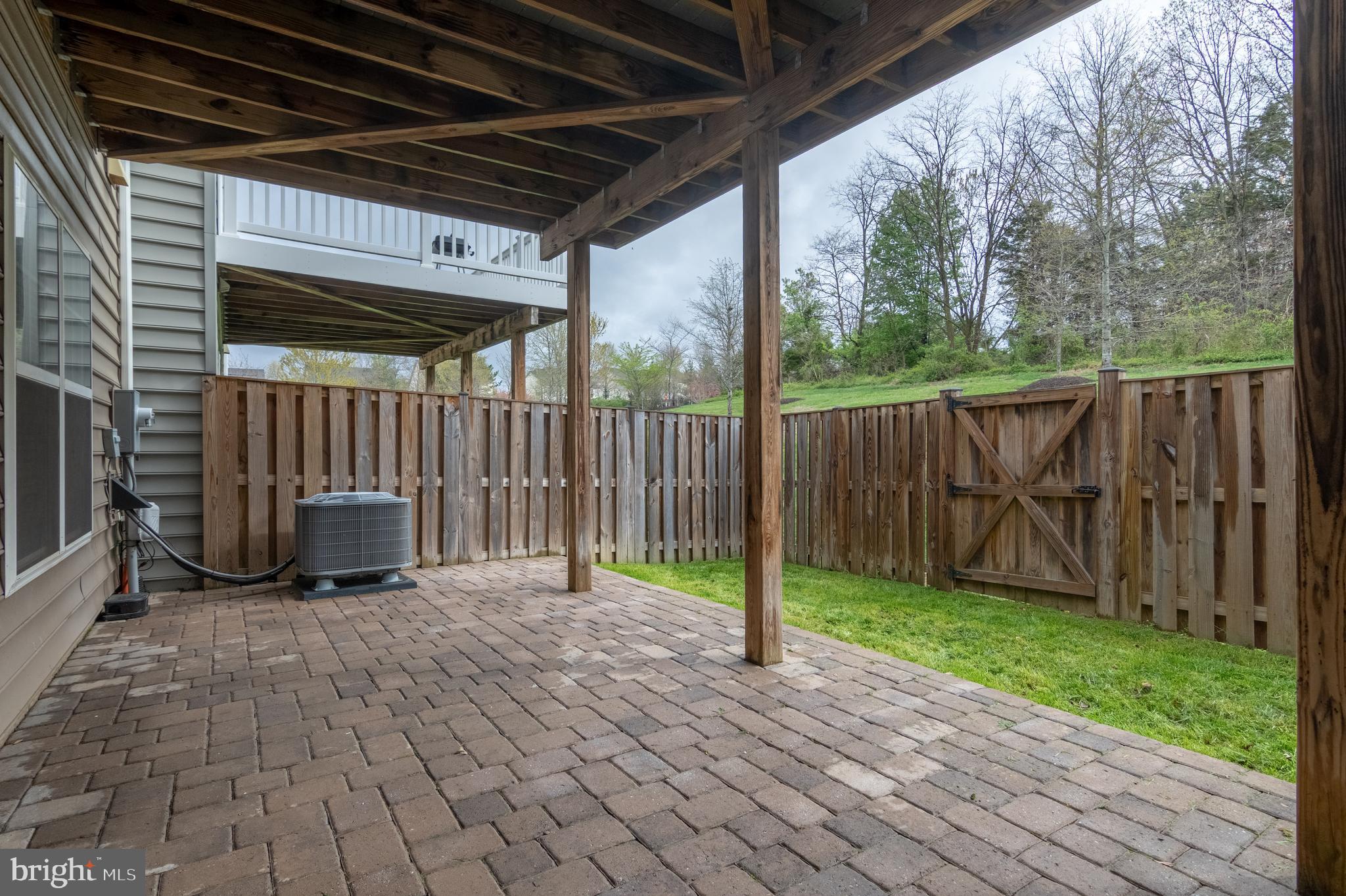22278 Pinecroft Ter