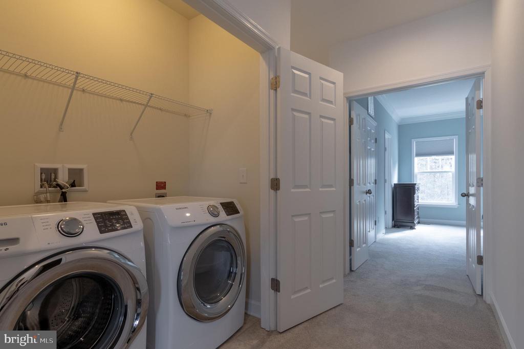 22278 Pinecroft Ter