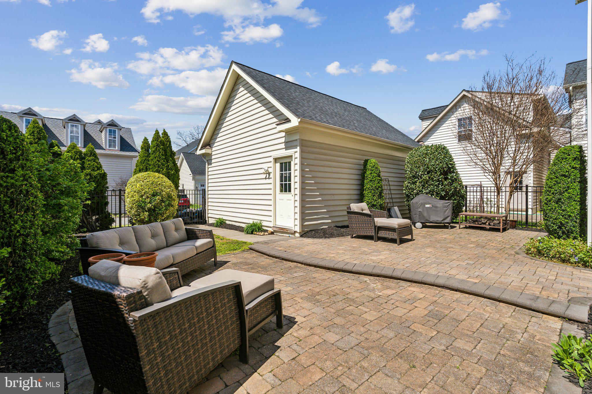 22634 Tivoli Ln