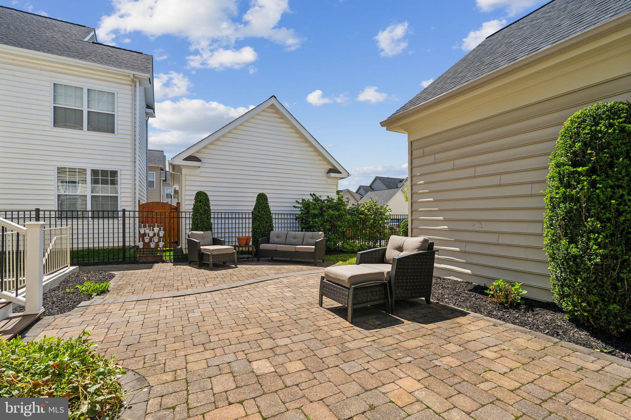 22634 Tivoli Ln