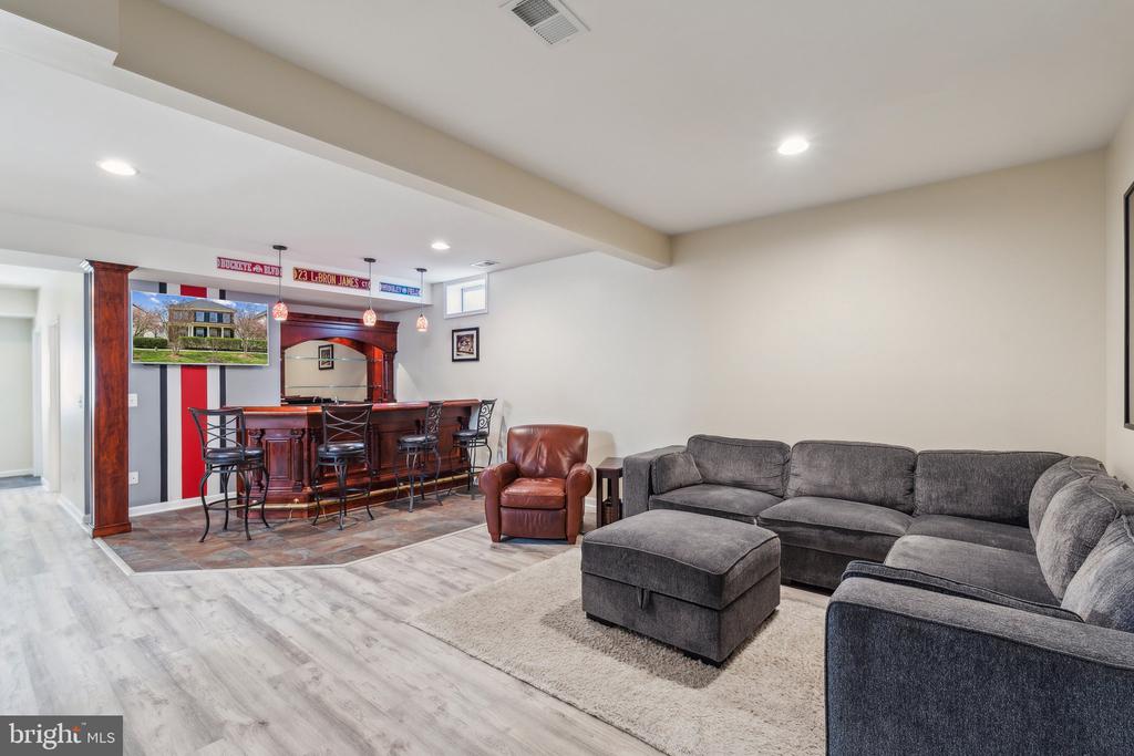 22634 Tivoli Ln