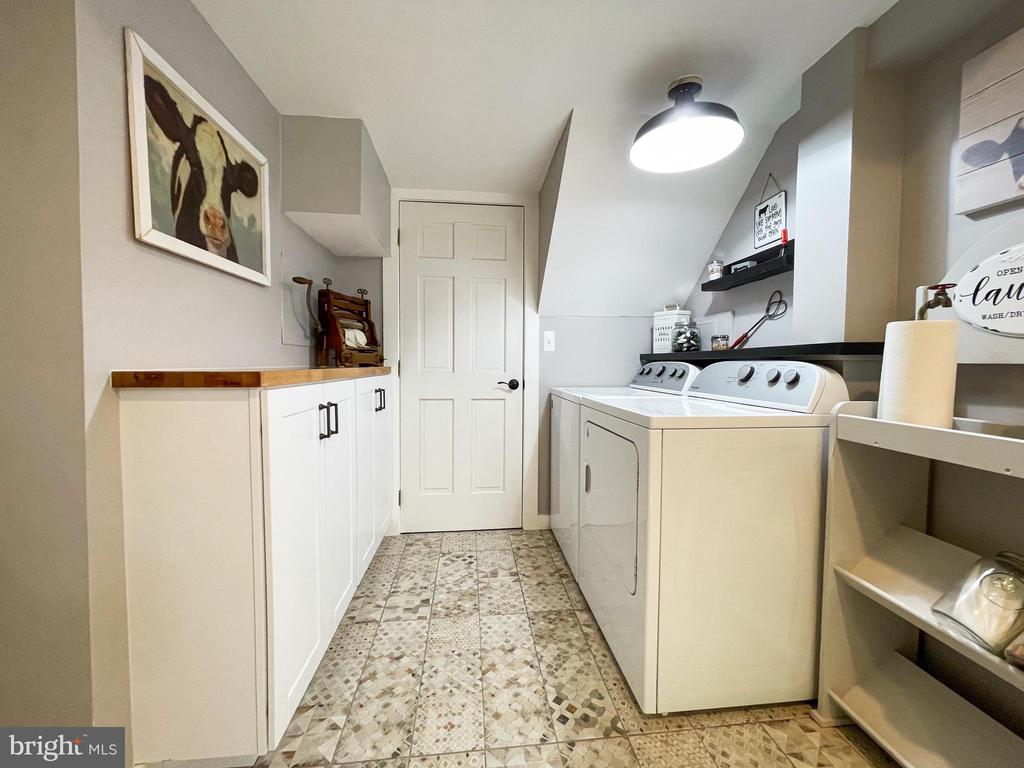 19411 Shelburne Glebe Rd