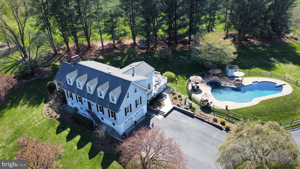 19411 Shelburne Glebe Rd