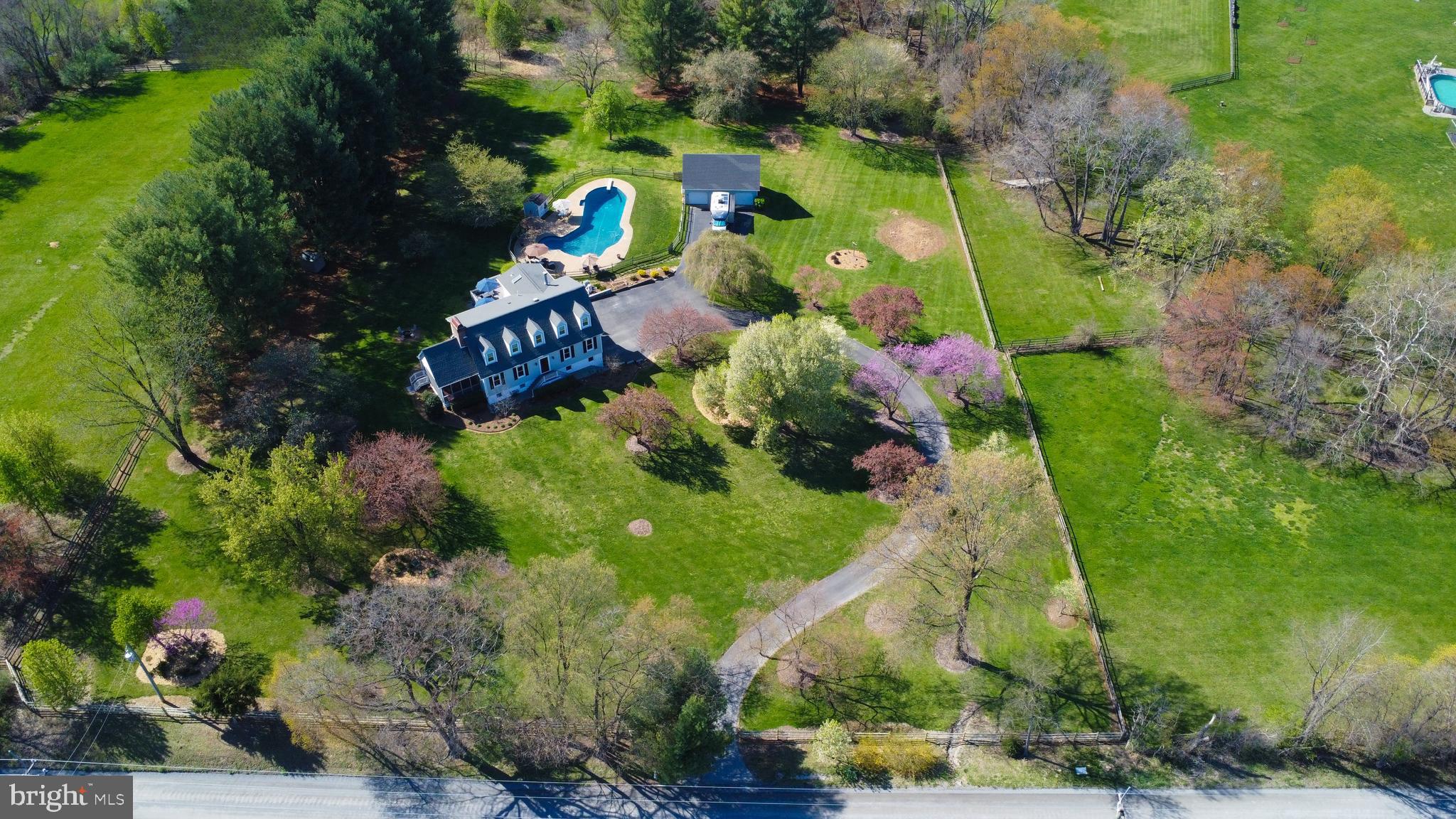 19411 Shelburne Glebe Rd