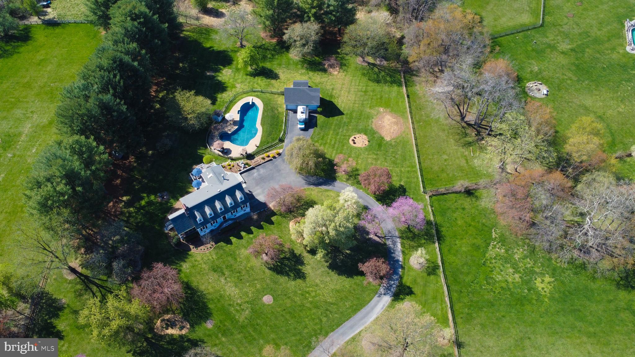 19411 Shelburne Glebe Rd