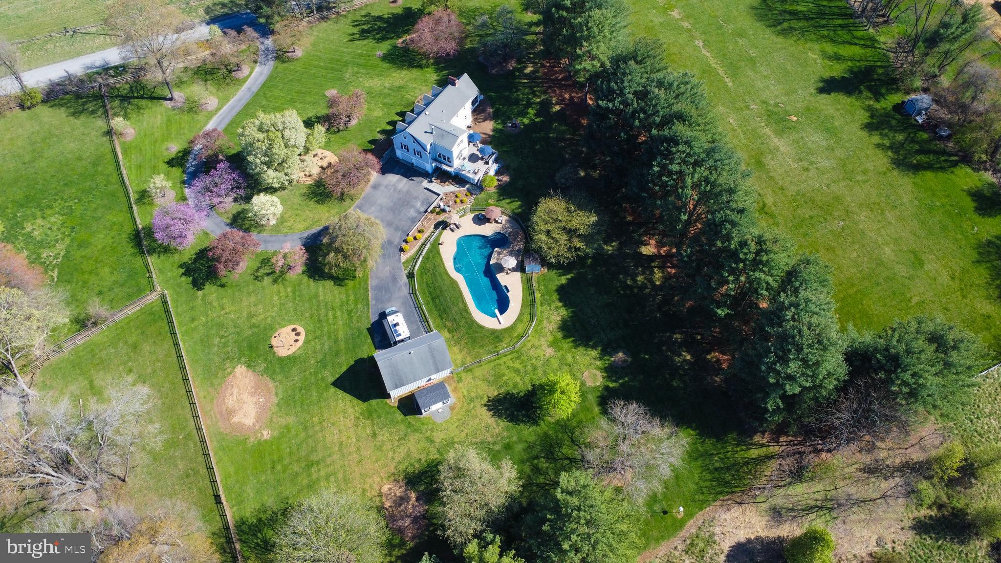 19411 Shelburne Glebe Rd