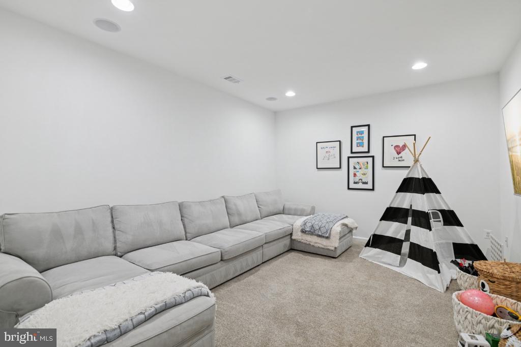 24936 SAWYER MILLS COURT