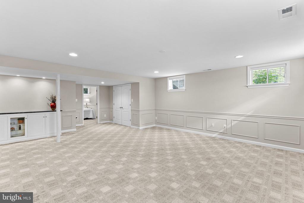 42917 Cattail Meadows Pl